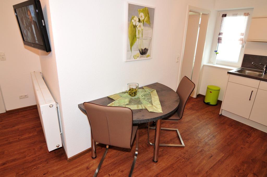 Fewo Samanta Schmider- Auch Kurzfristig Ep Karten Garantiert! Apartamento Rust Quarto foto